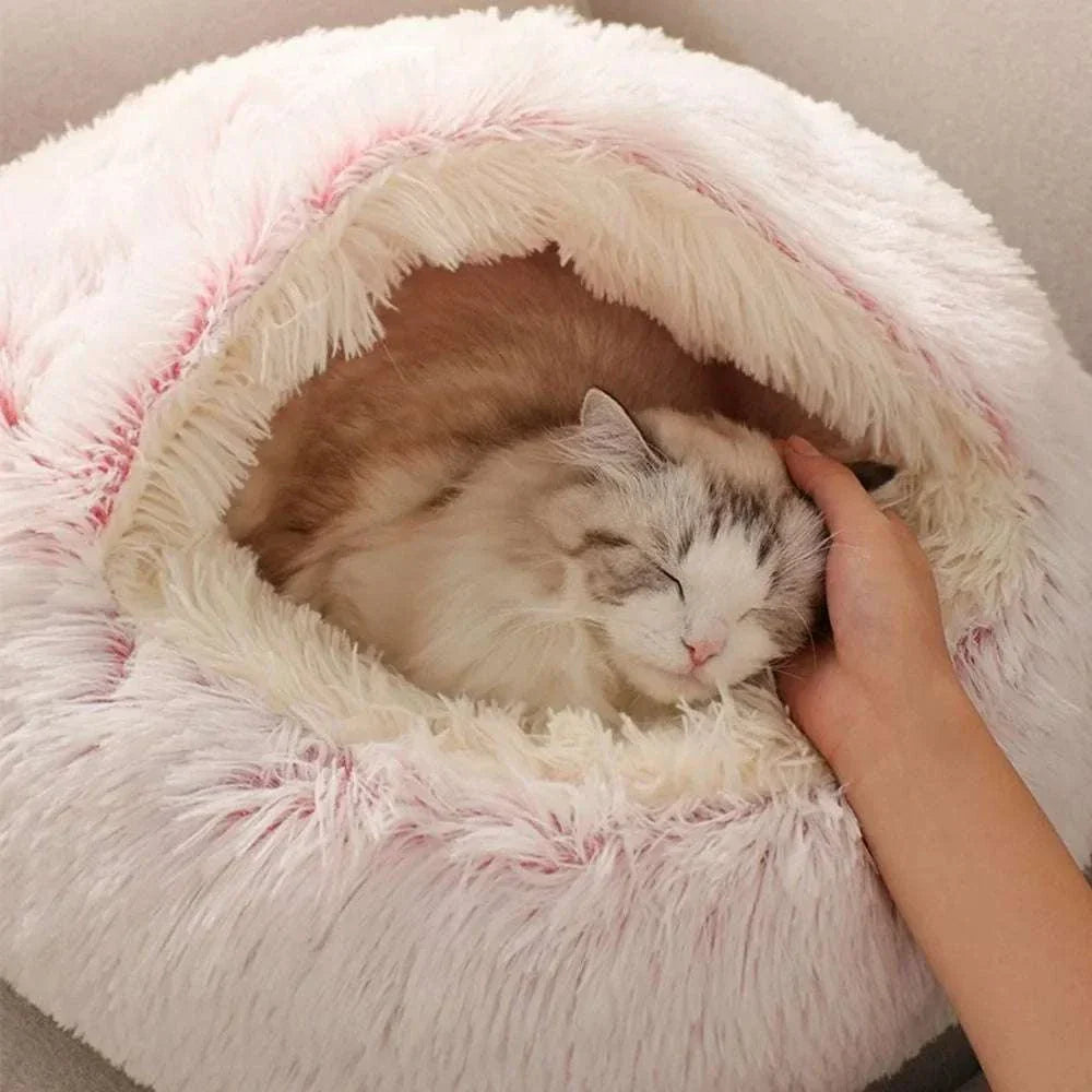 Warm plush round pet bed for cats and small pets, eco-friendly design. Warm Pet Bed