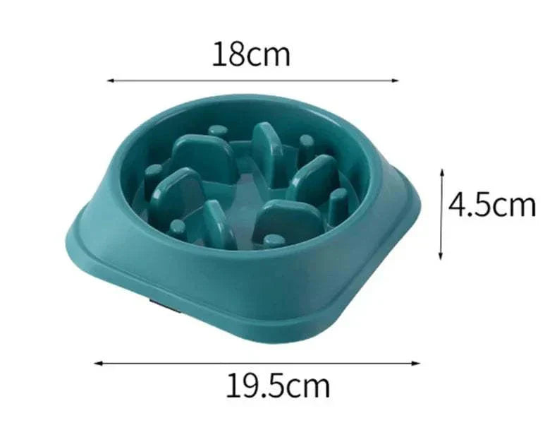 Anti-choking slow feeder bowl with non-slip design for cats and dogs, plastic material, dimensions 19.5cm x 18cm x 4.5cm.