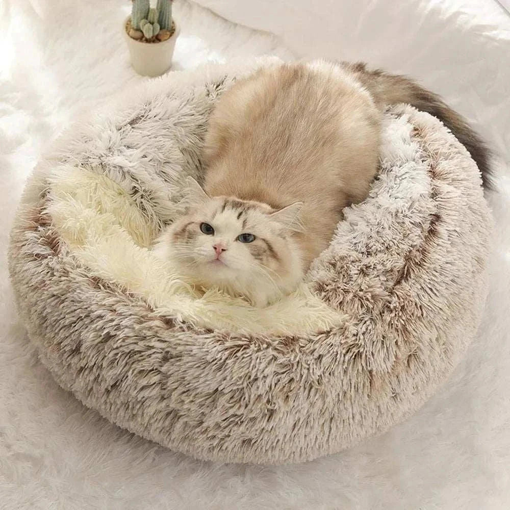 Warm plush round pet bed for cats with eco-friendly design. Warm Pet Bed